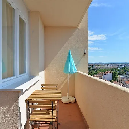 Apartment Pula 2187 プーラ